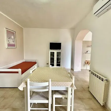 Σπίτι διακοπών 4 *